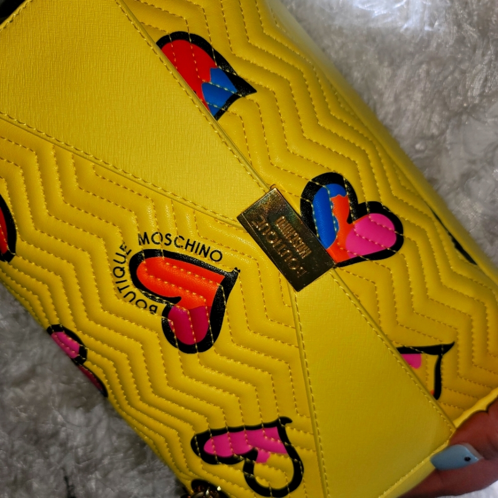 Love moschino purse